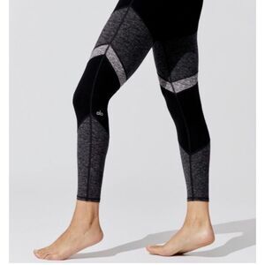 Alo Yoga Sheila Alosoft 7/8 Leggings Size Small Black Gray Activewear Pilates